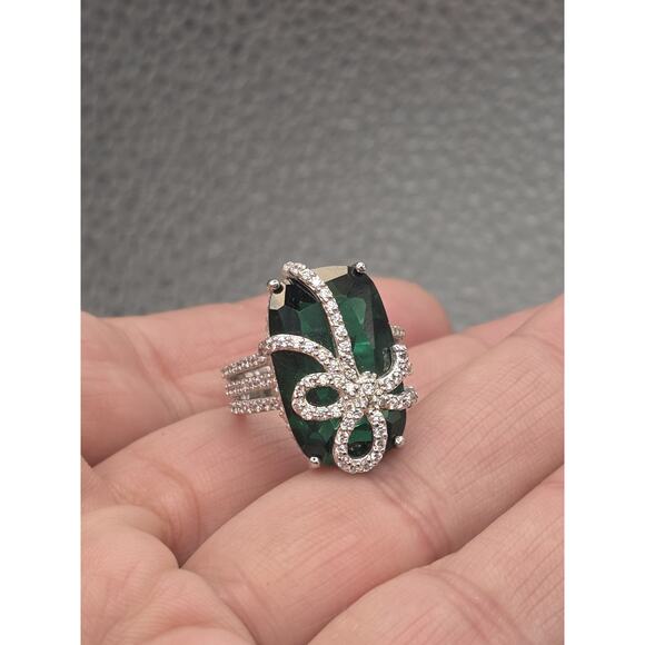 DSMK 925 Sterling Silver CZ EMERALD Ring Size 7